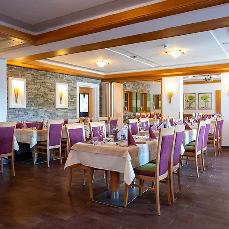 ホテル Der Hechl タウプリッツ