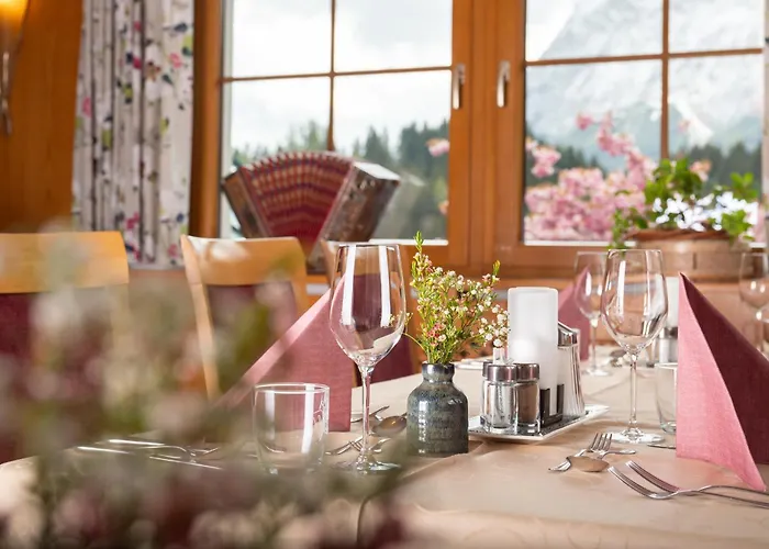 德赫赤尔酒店 酒店